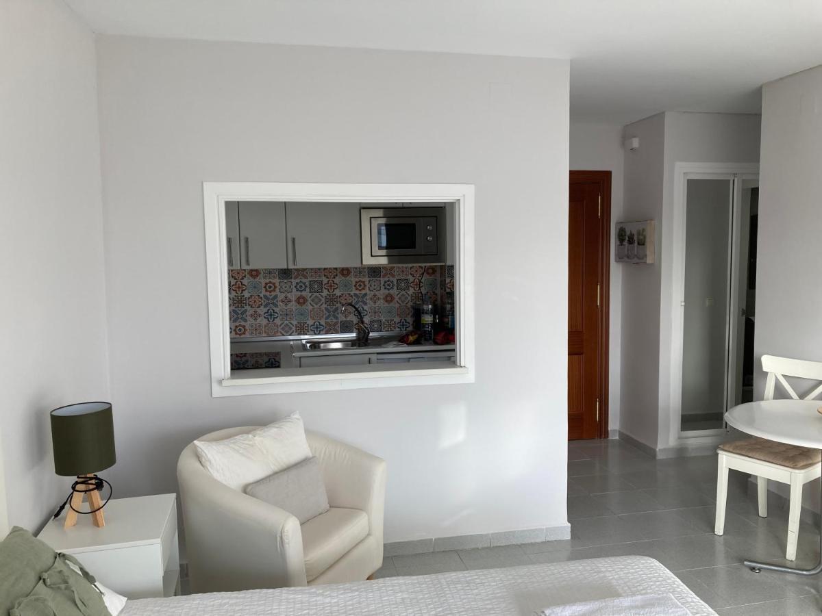 Carihuela Nucleo Cristal Apartment Torremolinos Bagian luar foto