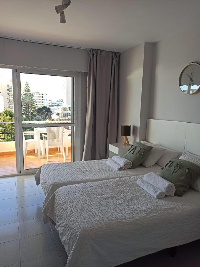 Carihuela Nucleo Cristal Apartment Torremolinos Bagian luar foto